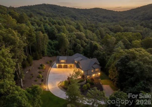 1st image of 8 Lakeview Dr, Fairview, NC 28730 | MLS# 4409978
