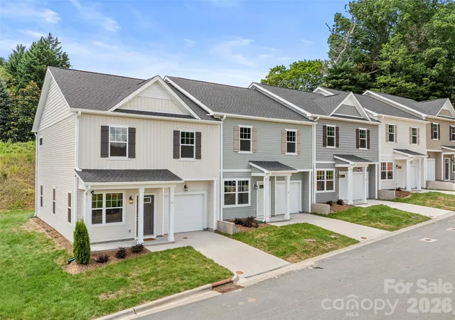 Photo 2 of Townhouse for sale at 18 Bessie Luther Blvd #unit 40, Candler, NC 28715 | MLS# 4409981 | Listing updated on 2026-10-04