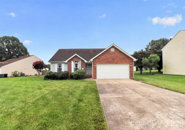 Photo 3 of Single family home for sale at 4619 Winterberry Ln, Monroe, NC 28110 | MLS# 4409983 | Listing updated on 2026-08-30
