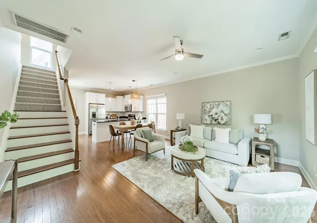 Photo 3 of Single family home for sale at 10236 Vanguard Pkwy, Huntersville, NC 28078 | MLS# 4409984 | Listing updated on 2026-10-06