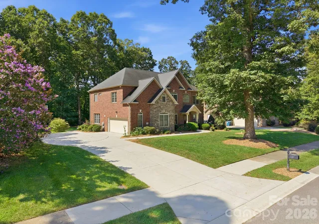 Photo 3 of Single family home for sale at 209 Churchill Dr, Salisbury, NC 28144 | MLS# 4409995 | Listing updated on 2026-08-12
