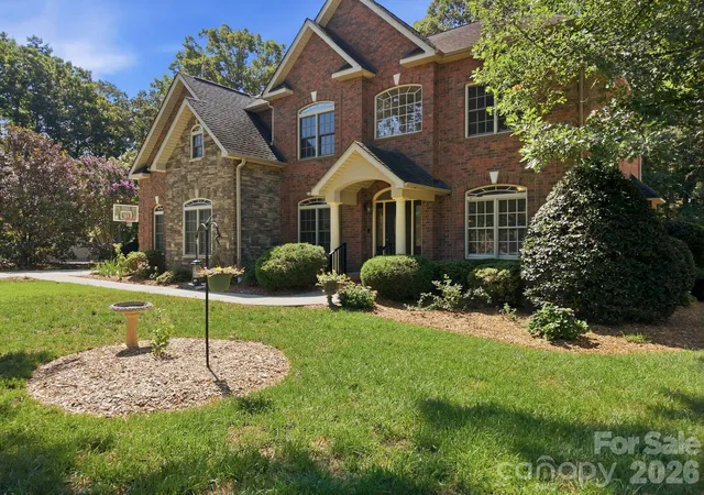 Photo 4 of Single family home for sale at 209 Churchill Dr, Salisbury, NC 28144 | MLS# 4409995 | Listing updated on 2026-09-30