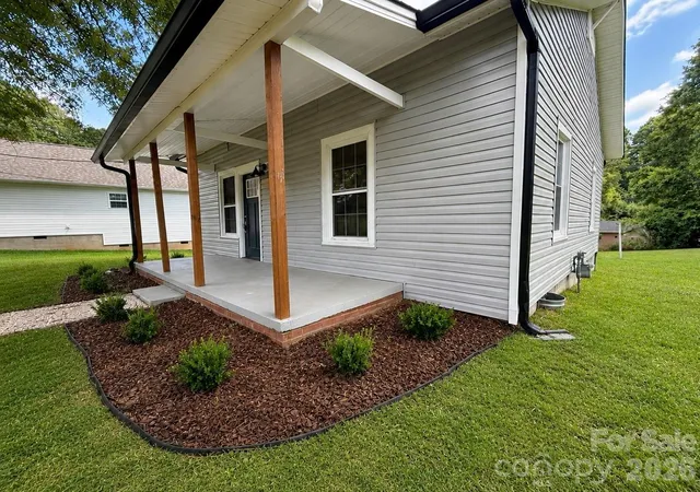 3rd image of 2449 Myrtle Ave, Gastonia, NC 28052 | MLS# 4410014