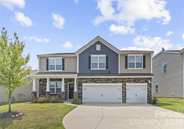 Photo 1 of Single family home for sale at 134 Giant Oak Ave, Statesville, NC 28677 | MLS# 4410023 | Listing updated on 2026-08-23