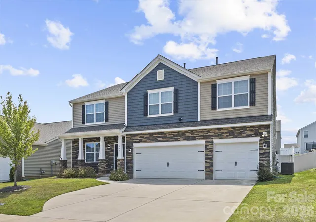 Photo 2 of Single family home for sale at 134 Giant Oak Ave, Statesville, NC 28677 | MLS# 4410023 | Listing updated on 2026-08-23