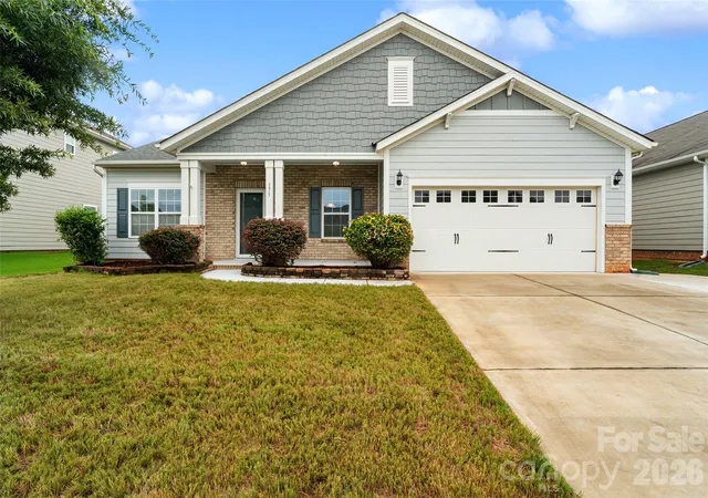 Photo 1 of Single family home for sale at 175 Glastonbury Dr, Mooresville, NC 28115 | MLS# 4410034 | Listing updated on 2026-09-17