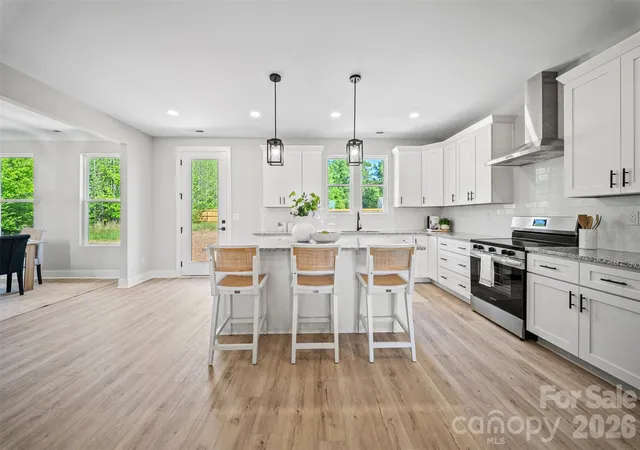 Photo 4 of Single family home for sale at 210 Silver Crk Dr, Concord, NC | MLS# 4410062 | Listing updated on 2026-09-22