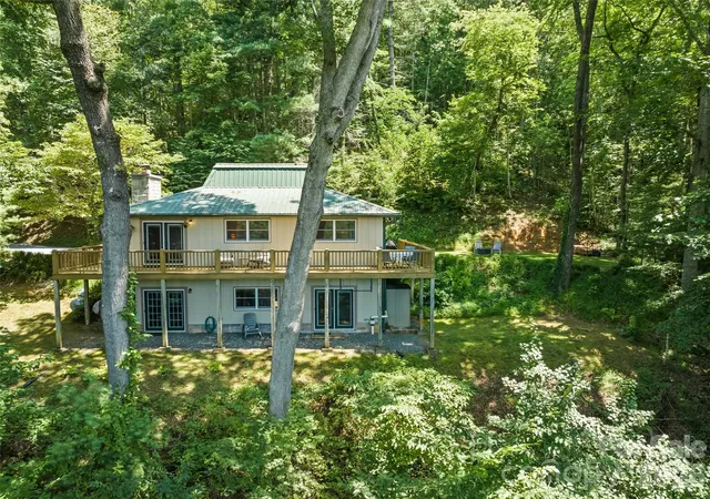 Photo 3 of Single family home for sale at 460 Speedwell Acres Rd, Cullowhee, NC 28723 | MLS# 4410072 | Listing updated on 2026-08-31
