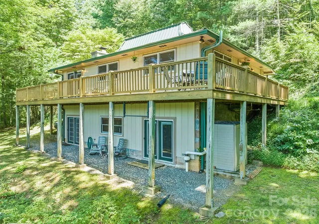Photo 5 of Single family home for sale at 460 Speedwell Acres Rd, Cullowhee, NC 28723 | MLS# 4410072 | Listing updated on 2026-08-31