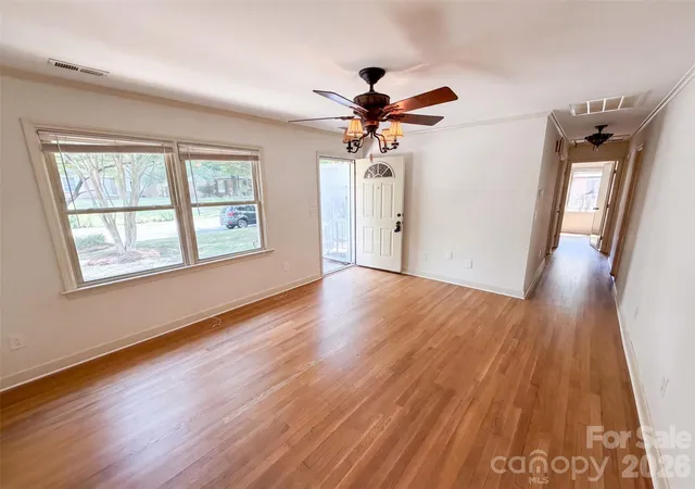 Photo 3 of Sale Pending at 713 Ridgedale Ct, Charlotte, NC 28206 | MLS# 4410077 | Listing updated on 2026-08-30