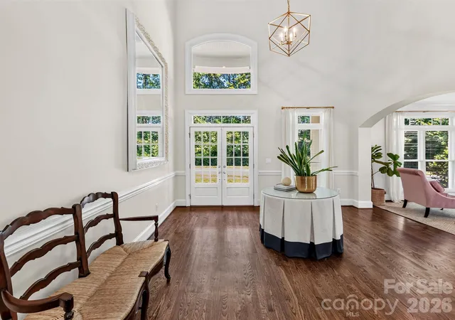 Photo 2 of Sale Pending at 3801 Fawn Hl Rd, Matthews, NC 28105 | MLS# 4410090 | Listing updated on 2026-08-08