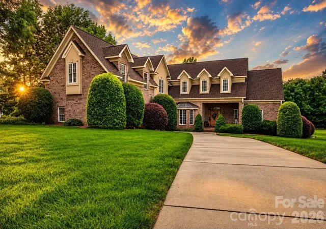 1st image of 2027 Meadow Run Dr, Matthews, NC 28104 | MLS# 4410110