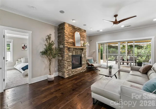 4th image of 10177 Lakeshore Dr, Lancaster, SC 29720 | MLS# 4410125