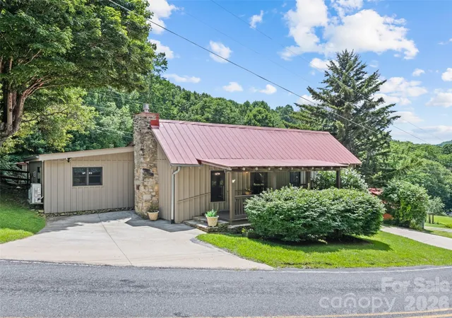 2nd image of 404 Red Bank Rd, Waynesville, NC 28786 | MLS# 4410129