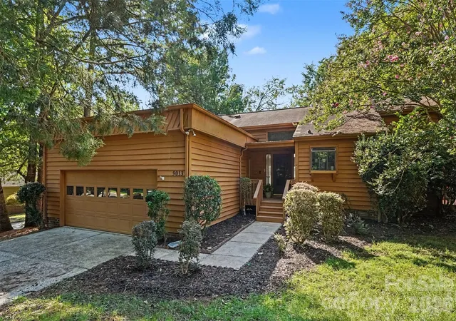 Photo 3 of Sale Pending at 9013 St Croix Ln, Charlotte, NC 28277 | MLS# 4410136 | Listing updated on 2026-08-09
