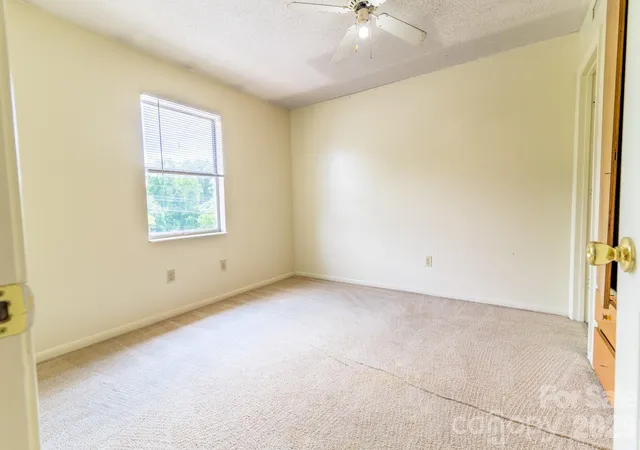 Listing Photo 5 - Condo for sale in building located at 229 E King St, Boone, NC 28607 - Unit #55
