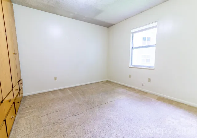 Listing Photo 2 - Condo for sale in building located at 229 E King St, Boone, NC 28607 - Unit #55