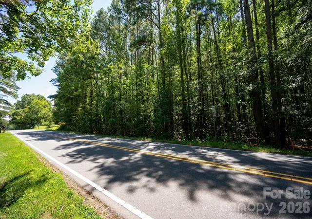 2nd image of 2804 Forest Lawn Dr, Matthews, NC 28104 | MLS# 4410154
