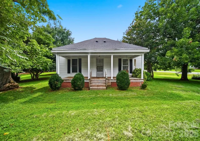 1st image of 1289 Davis Rd, Lincolnton, NC 28092 | MLS# 4410159