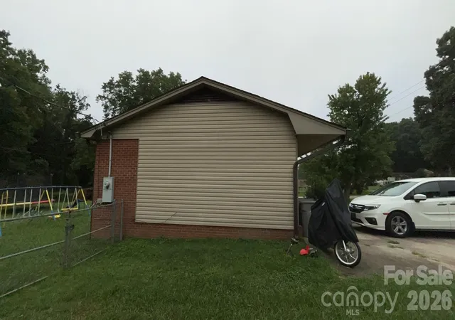 3rd image of 1429 Edgewood Rd, Bessemer City, NC 28016 | MLS# 4410188