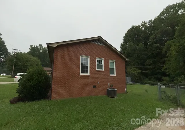 4th image of 1429 Edgewood Rd, Bessemer City, NC 28016 | MLS# 4410188