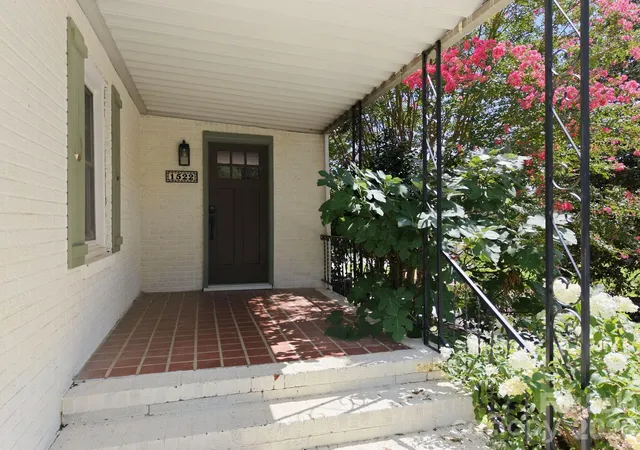 3rd image of 1522 Mooresville Rd, Salisbury, NC 28147 | MLS# 4410216