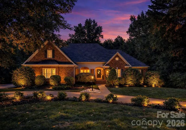 Photo 1 of Single family home for sale at 675 Heather Dr, Lincolnton, NC 28092 | MLS# 4410217 | Listing updated on 2026-09-25