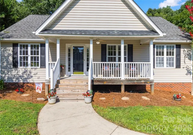 4th image of 200 Autumn Woods Blvd, Mount Holly, NC 28120 | MLS# 4410226