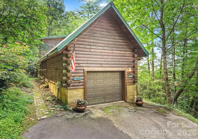 Photo 3 of Single family home for sale at 226 Signal Ridge #63, Sylva, NC 28779 | MLS# 4410234 | Listing updated on 2026-08-02