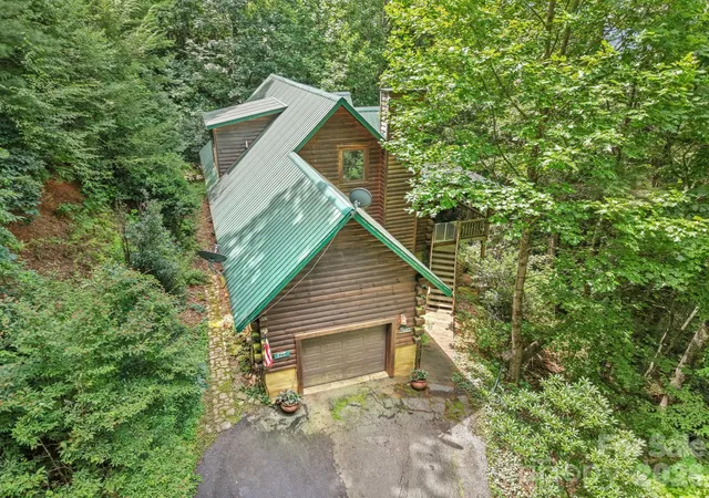 Photo 5 of Single family home for sale at 226 Signal Ridge #63, Sylva, NC 28779 | MLS# 4410234 | Listing updated on 2026-08-02