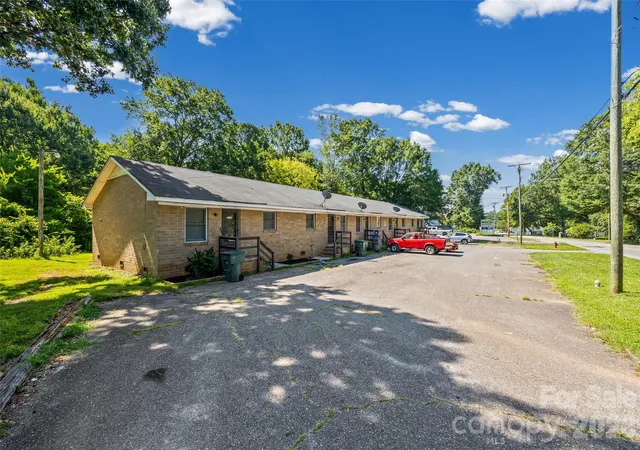 1st image of 1308 Linwood Rd, Gastonia, NC 28052 | MLS# 4410238