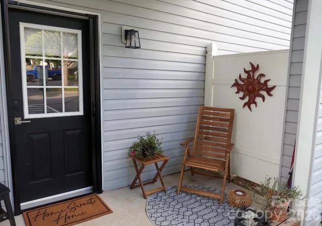 Listing Photo 5 - Condo for sale in building located at 21622 Aftonshire Dr, Cornelius, NC 28031