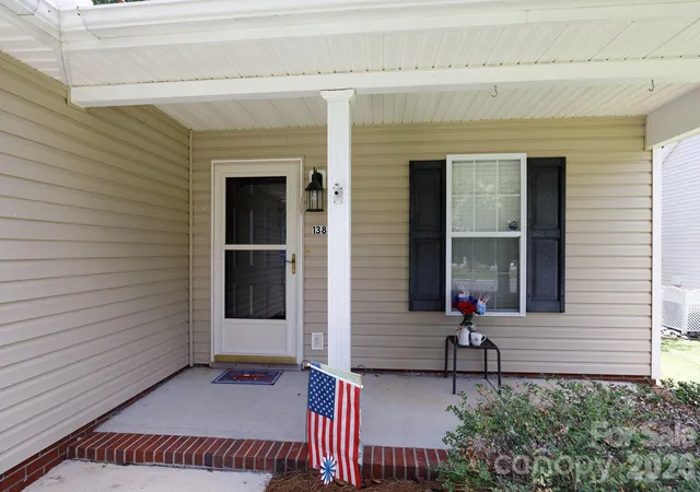 Photo 3 of Single family home for sale at 138 Pheasant Ridge Cir, York, SC 29745 | MLS# 4410268 | Listing updated on 2026-10-01