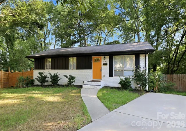 2nd image of 801 Davenport St, Charlotte, NC 28208 | MLS# 4410272