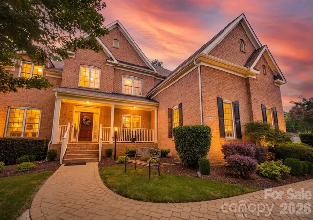 2nd image of 16506 Doves Canyon Ln, Charlotte, NC 28278 | MLS# 4410275