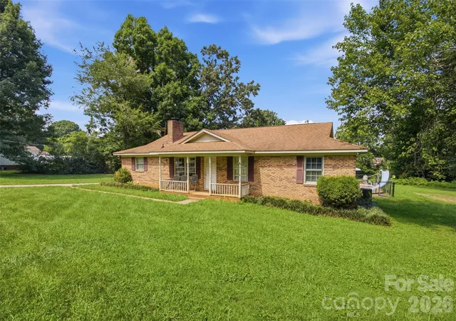 2nd image of 302 Charlotte St, Alexis, NC 28006 | MLS# 4410276