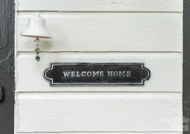 3rd image of 111-113 Stewart St, Hendersonville, NC 28792