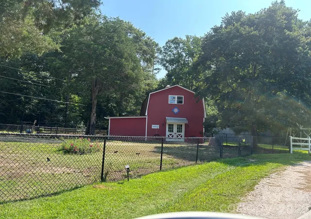Photo 3 of Single family home for sale at 2323 Cherry Rd, Catawba, SC 29704 | MLS# 4410287 | Listing updated on 2026-09-29