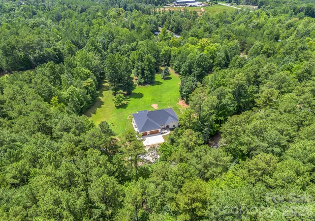 3rd image of 21 Rock Ridge Rd, Mill Spring, NC 28756 | MLS# 4410302