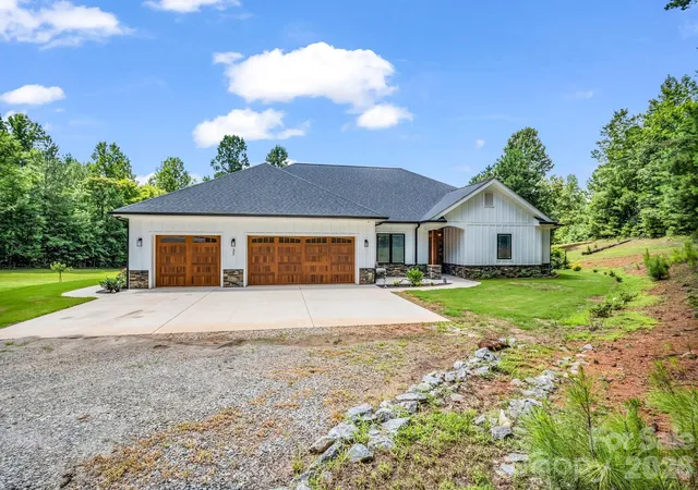 48th image of 21 Rock Ridge Rd, Mill Spring, NC 28756 | MLS# 4410302