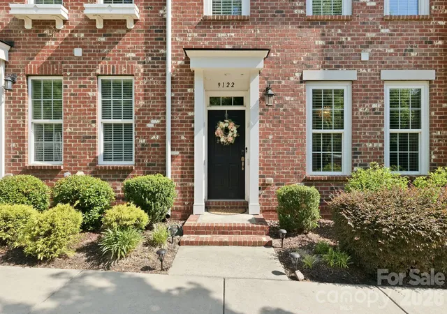 Photo 2 of Townhouse for sale at 9122 Oban Psge Dr, Charlotte, NC 28273 | MLS# 4410306 | Listing updated on 2026-08-24