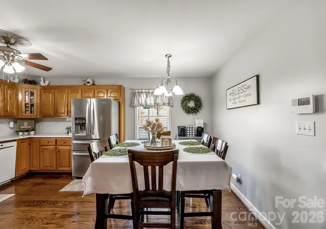 Photo 4 of Single family home for sale at 5507 Land Harbour Dr, Granite Falls, NC 28630 | MLS# 4410316 | Listing updated on 2026-08-02