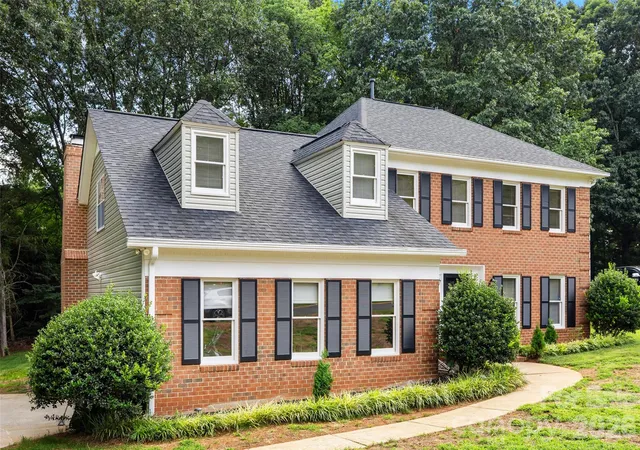 3rd image of 13110 Graymist Dr, Charlotte, NC 28215 | MLS# 4410322