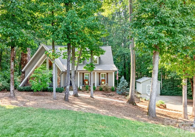 Photo 3 of Single family home for sale at 1345 Gaston Day School Rd, Gastonia, NC 28056 | MLS# 4410332 | Listing updated on 2026-08-29