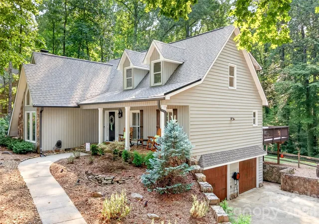 Photo 3 of Single family home for sale at 1345 Gaston Day School Rd, Gastonia, NC 28056 | MLS# 4410332 | Listing updated on 2026-10-09