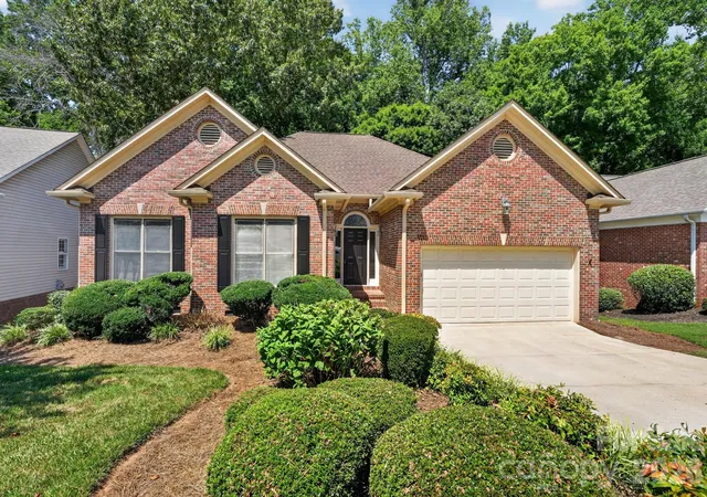 2nd image of 1935 Hamptonwood Rd, Rock Hill, SC 29732 | MLS# 4410344