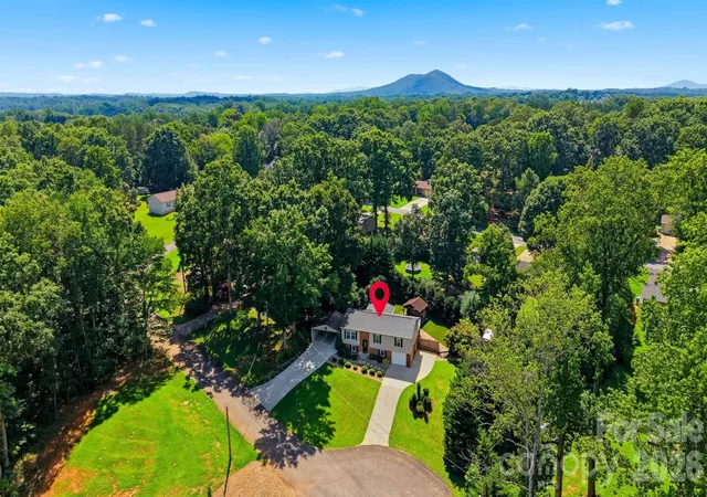 43rd image of 4536 Kings Cir, Hickory, NC 28602 | MLS# 4410354