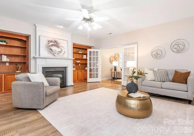 Photo 2 of Sale Pending at 49108 Gladiolus St, Fort Mill, SC 29707 | MLS# 4410355 | Listing updated on 2026-10-19