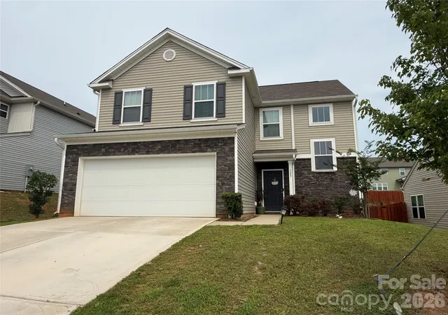 Photo 2 of Single family home for sale at 129 Mooring Dr, Statesville, NC 28677 | MLS# 4410361 | Listing updated on 2026-09-30