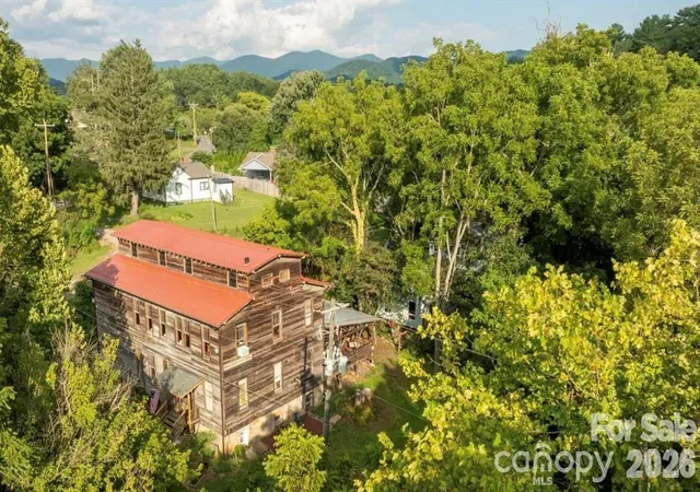4th image of 1 Old Mill Ln, Weaverville, NC 28787 | MLS# 4410367